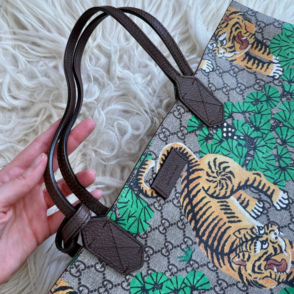 Gucci Bengal Tiger GG Supreme Tote Bag - Picture 12 of 14